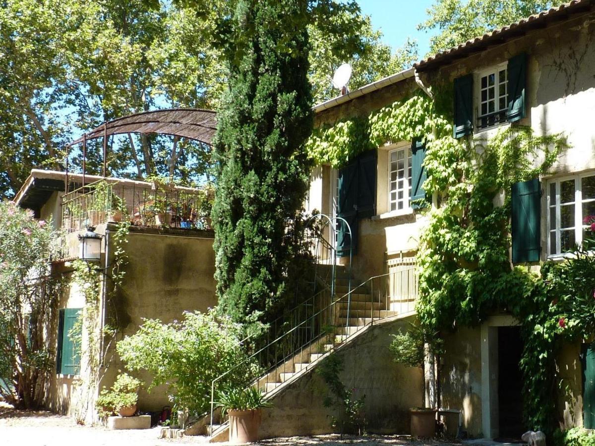 Les Gites Du Domaine De Rhodes Avignon Exteriér fotografie