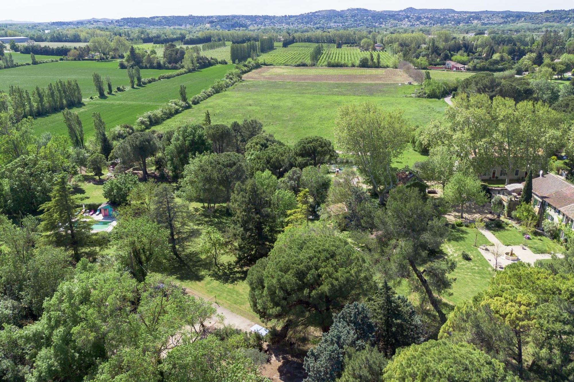 Les Gites Du Domaine De Rhodes Avignon Exteriér fotografie