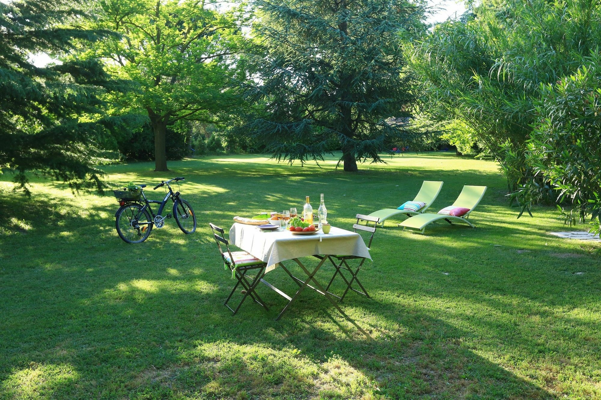 Les Gites Du Domaine De Rhodes Avignon Exteriér fotografie